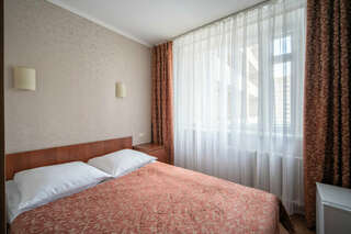 Гостиница Островок Санкт-Петербург Двухместный номер с 1 кроватью и собственной ванной комнатой-5