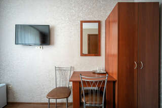 Гостиница Островок Санкт-Петербург Двухместный номер с 1 кроватью и собственной ванной комнатой-3